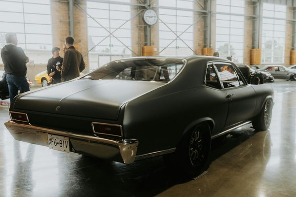 Essential Guidelines for Safely Installing a Rear Spoiler on Your High-Performance Sports Car